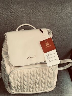 LOVEVOOK Cream Quilted Women's Backpack